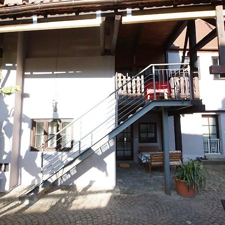 Ferienwohnungen Domblick Mit Historischem Innenhof Speyer Exterior photo